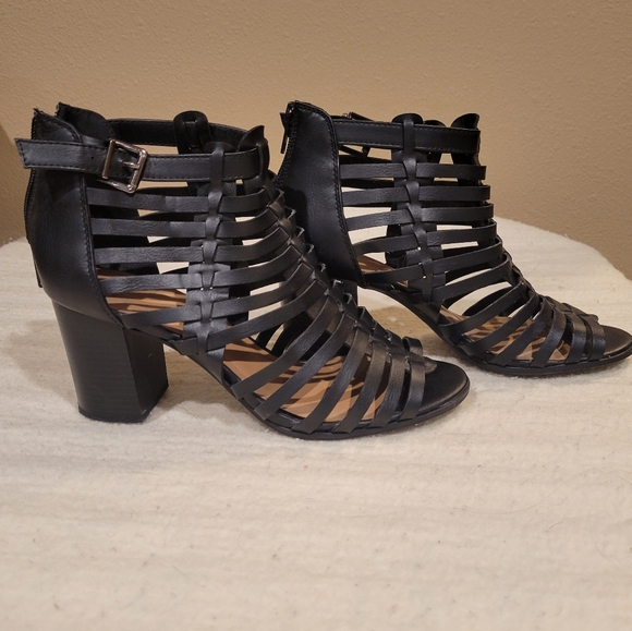 Black Strappy Women's Heels - Picture 2 of 9